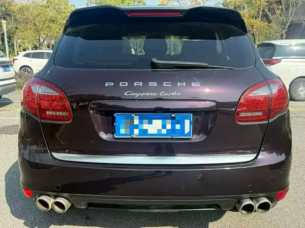 Porsche Cayenne 2011