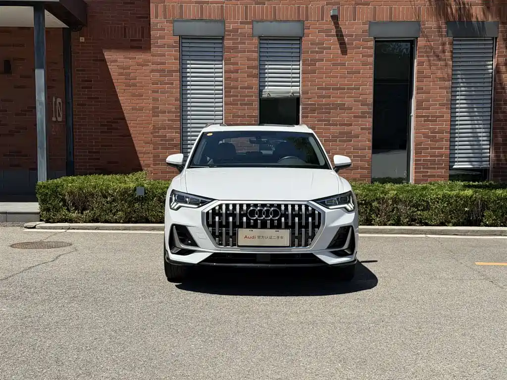Audi Q3 2024 — фото 12
