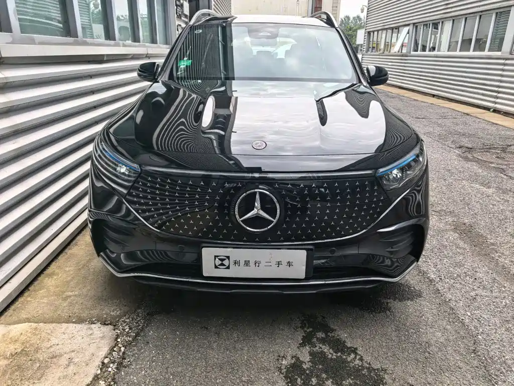 Mercedes-Benz EQB 2025 — фото 2