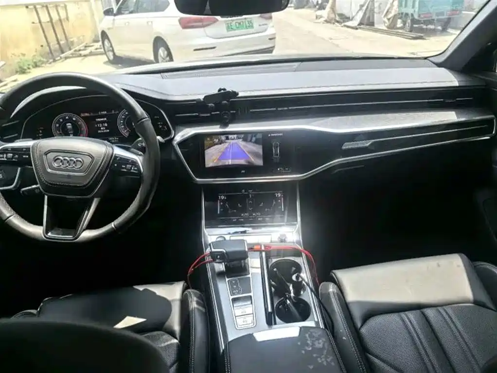 Audi A6L 2025