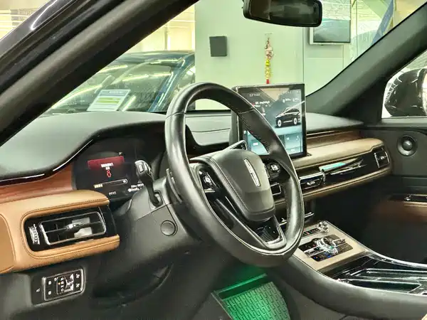 Lincoln Aviator 2023