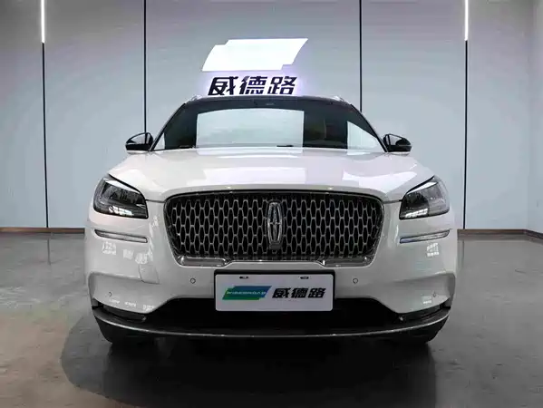 Lincoln Corsair 2021
