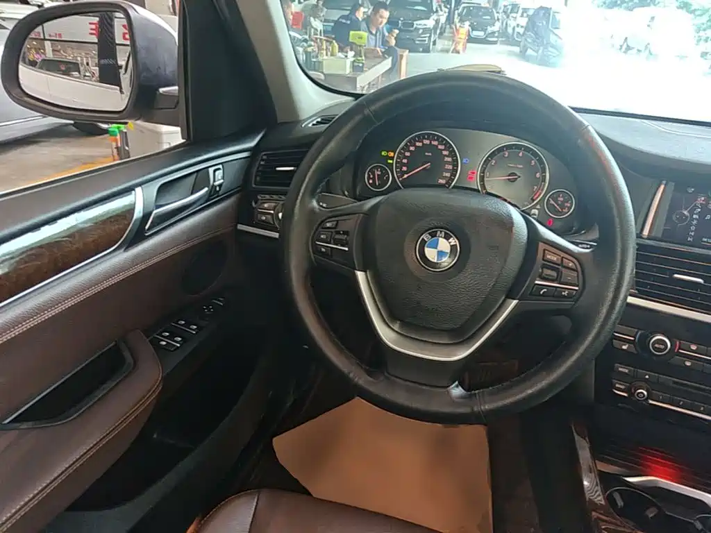 BMW X3 2015 — фото 11