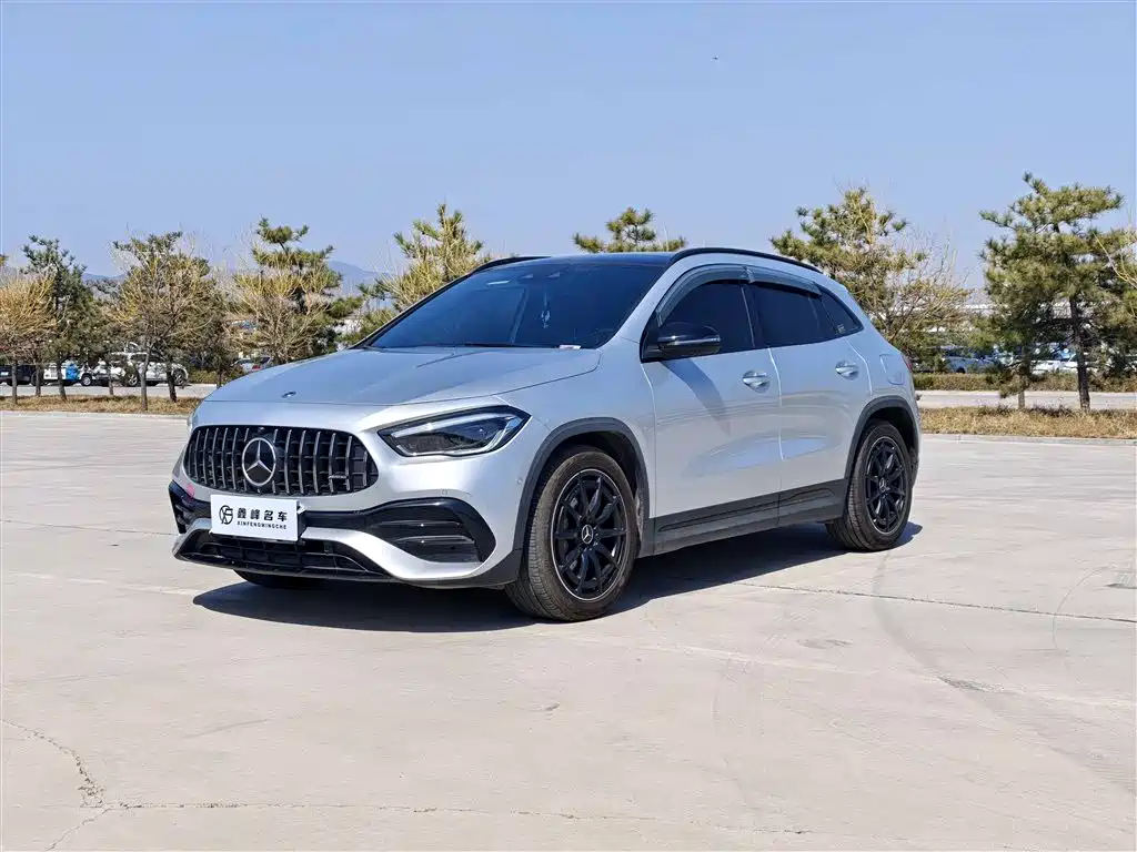 Mercedes-Benz GLA AMG 2022 — фото 1