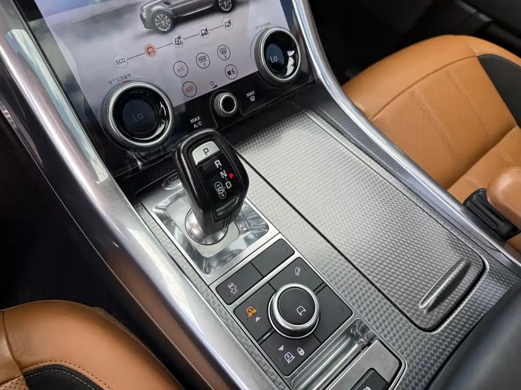 Land Rover Sport 2018 — фото 20