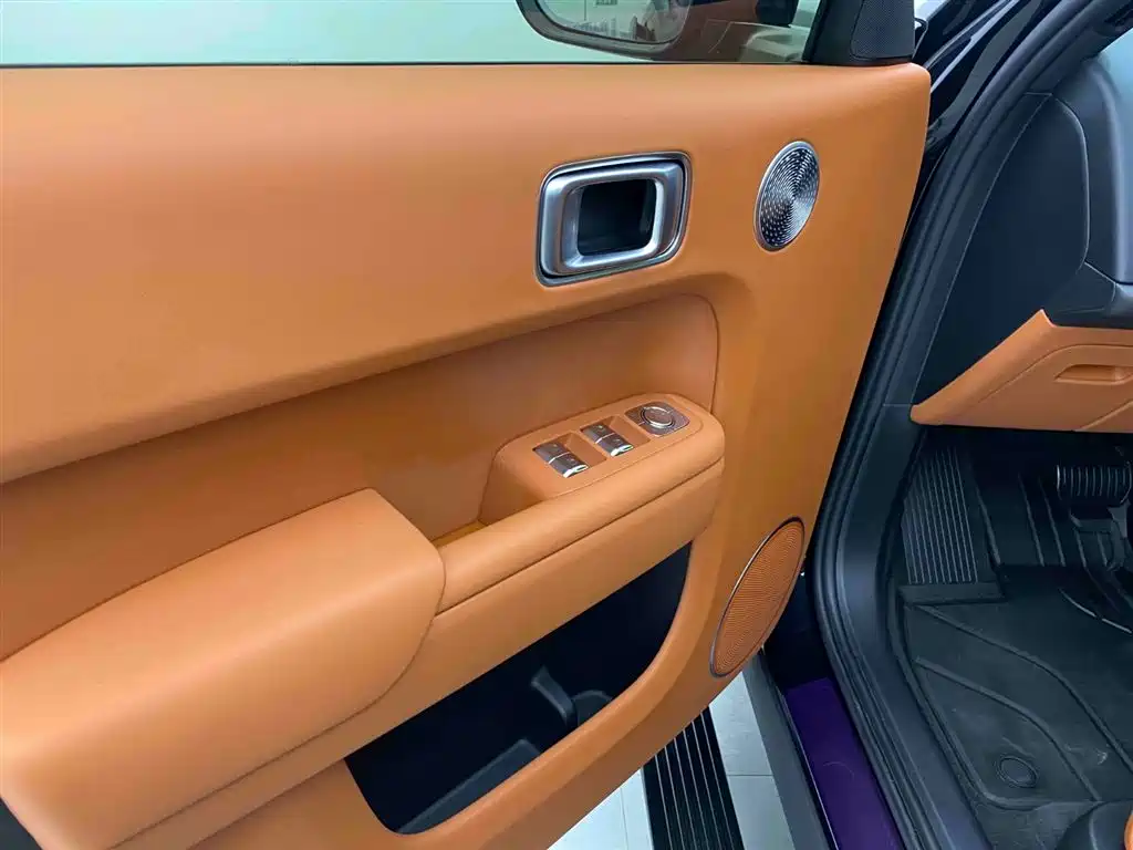 Li Auto Li L9 2025