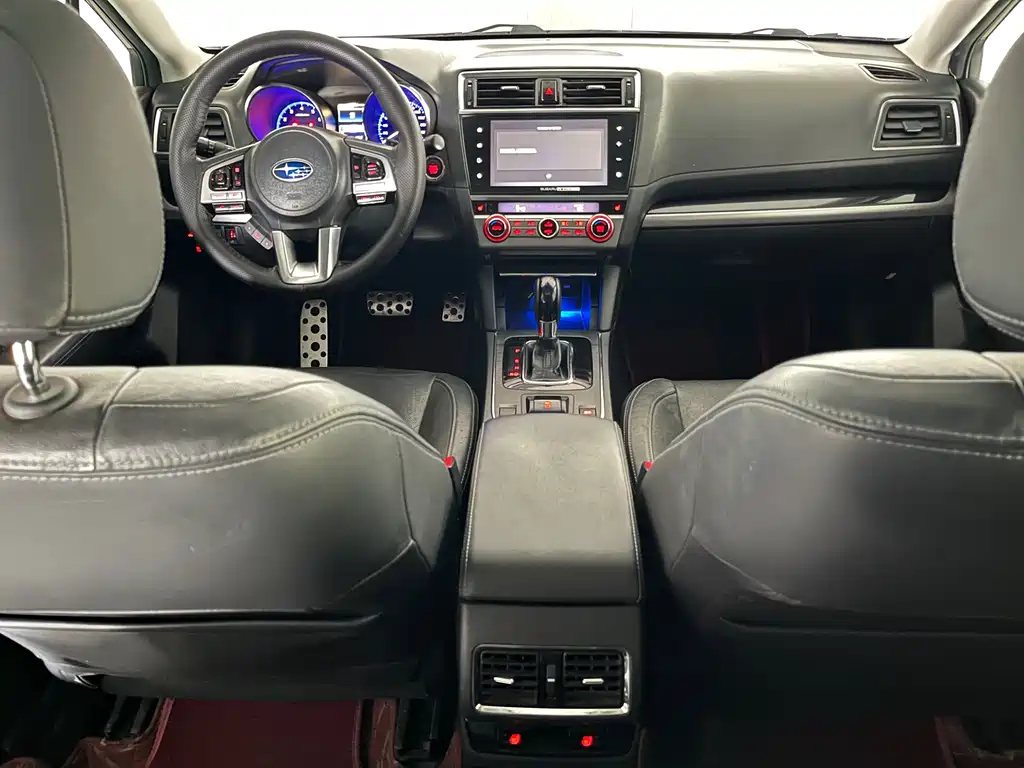 Subaru Legacy 2017 — фото 15