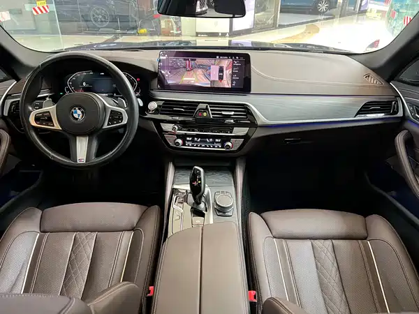BMW 5 Series 2021