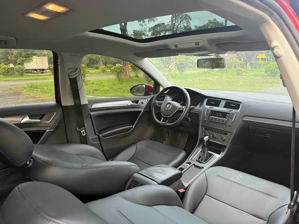 Volkswagen Golf 2014