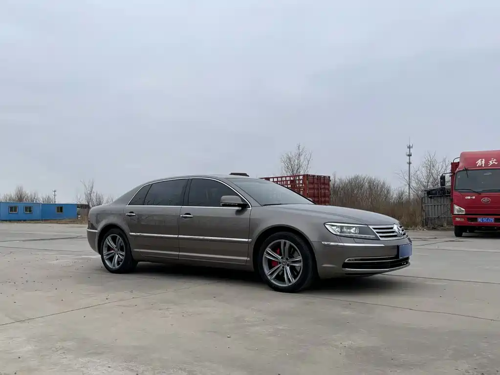 Volkswagen Phaeton 2016 — фото 3