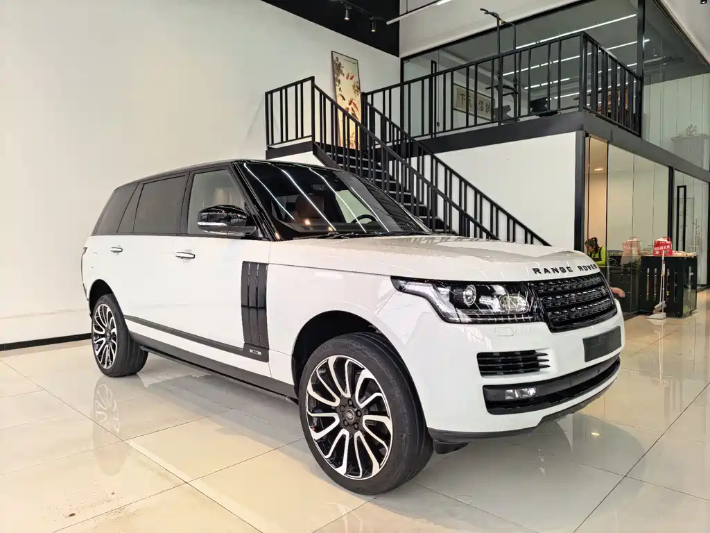 Land Rover Range Rover 2019 — фото 1