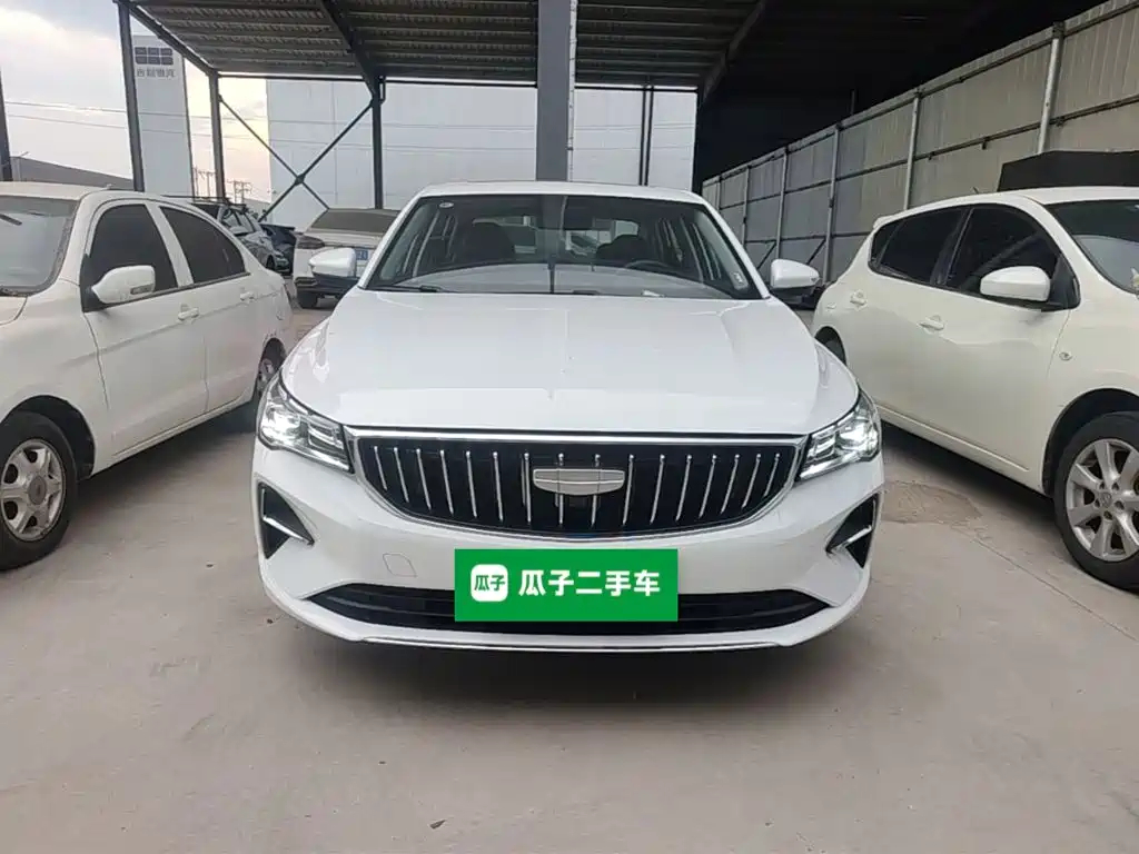 Geely Emgrand 2025