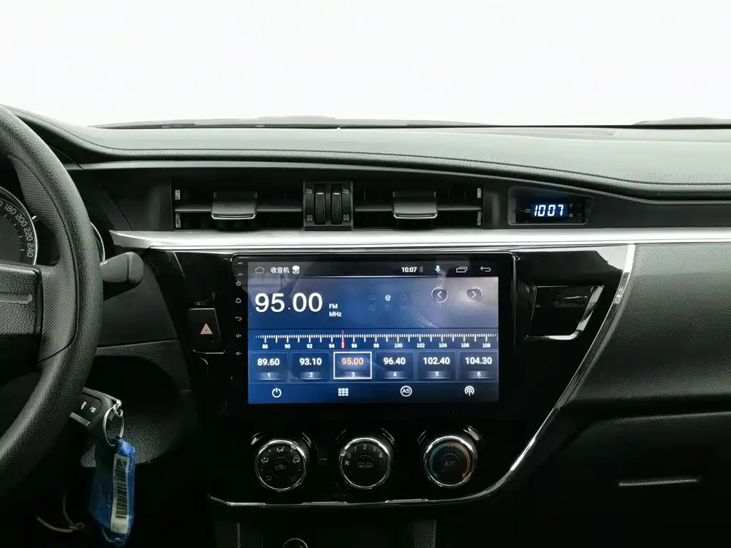 Toyota Corolla 2019 — фото 12