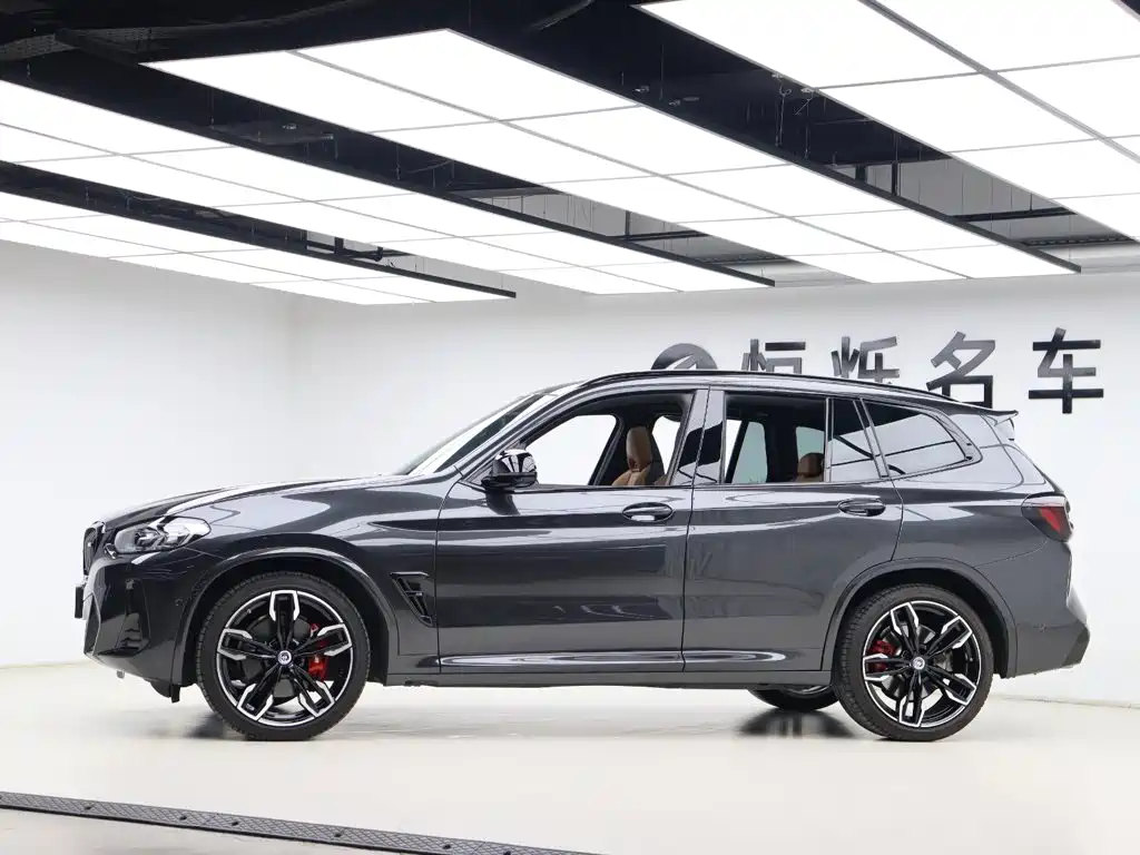 BMW X3 M40i 2023 — фото 33