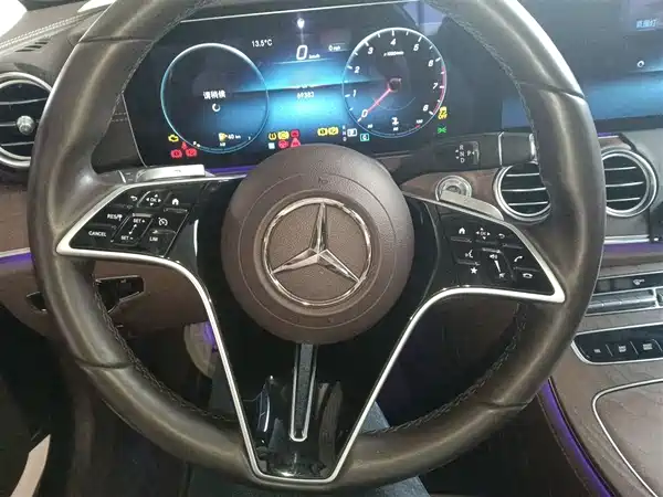 Mercedes-Benz E-Class 2023