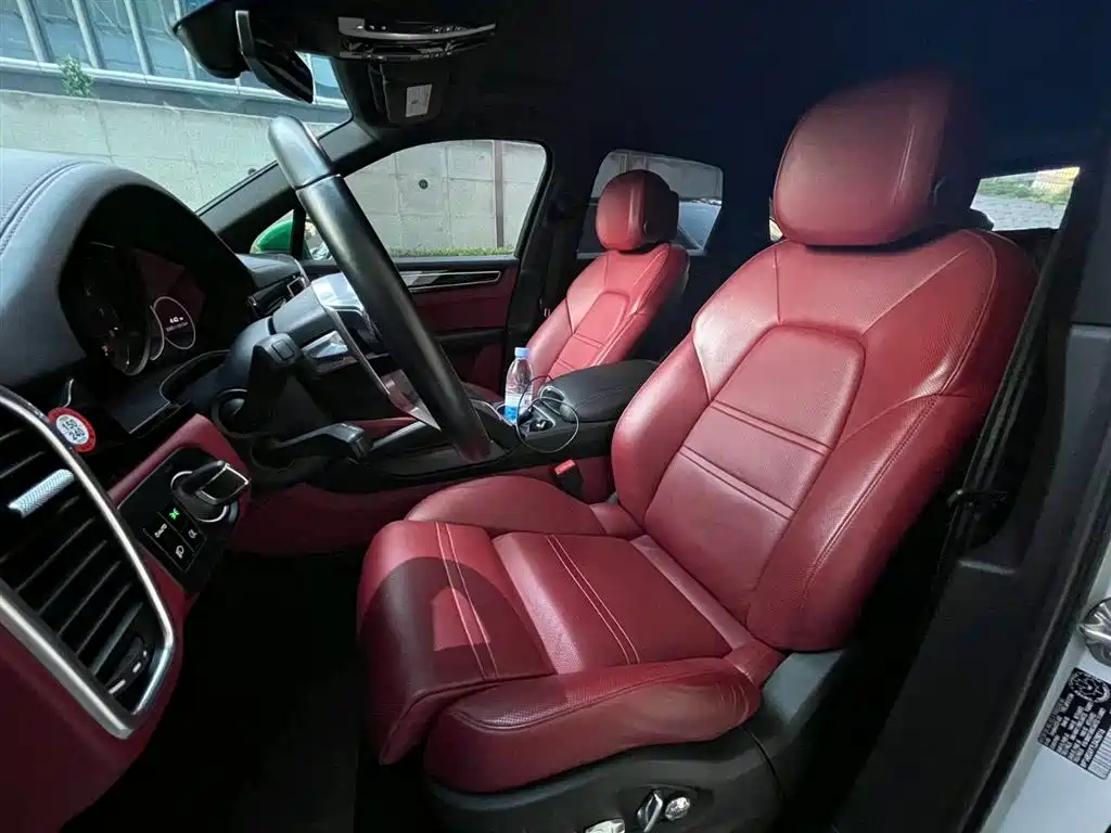 Porsche Cayenne 2020 — фото 7