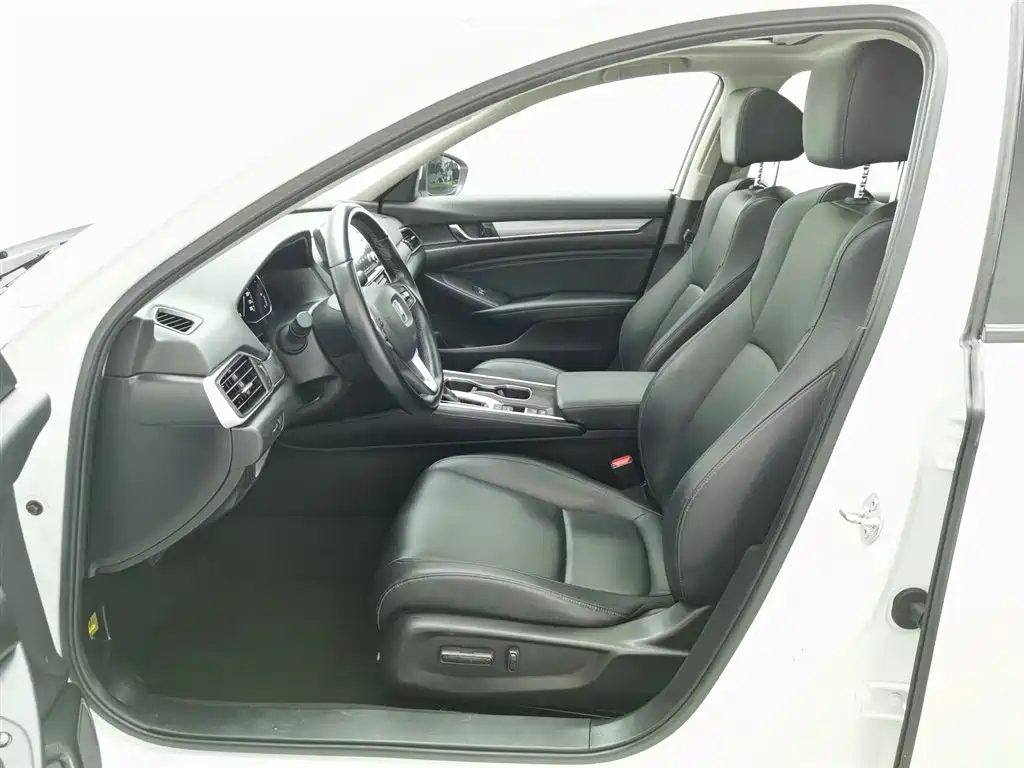 Honda Accord 2021 — фото 10