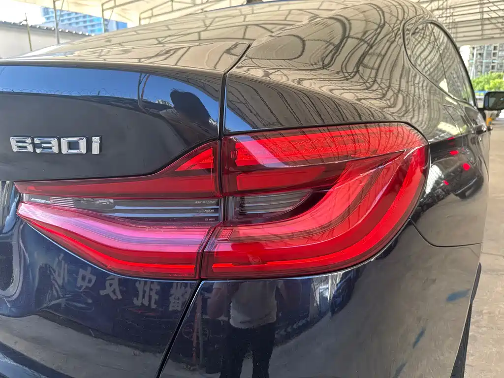 BMW 6 Series GT 2018 — фото 32