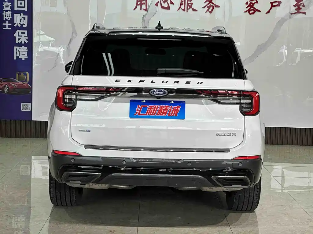 Ford Explorer 2024 — фото 18