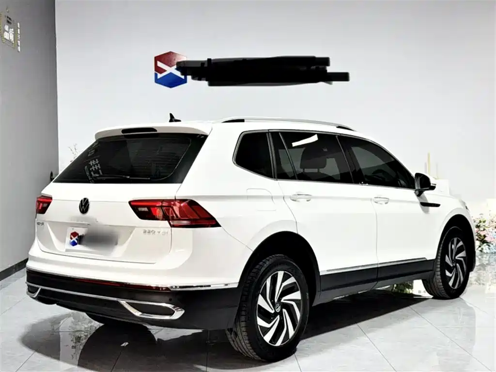 Volkswagen Tiguan L 2021 — фото 14
