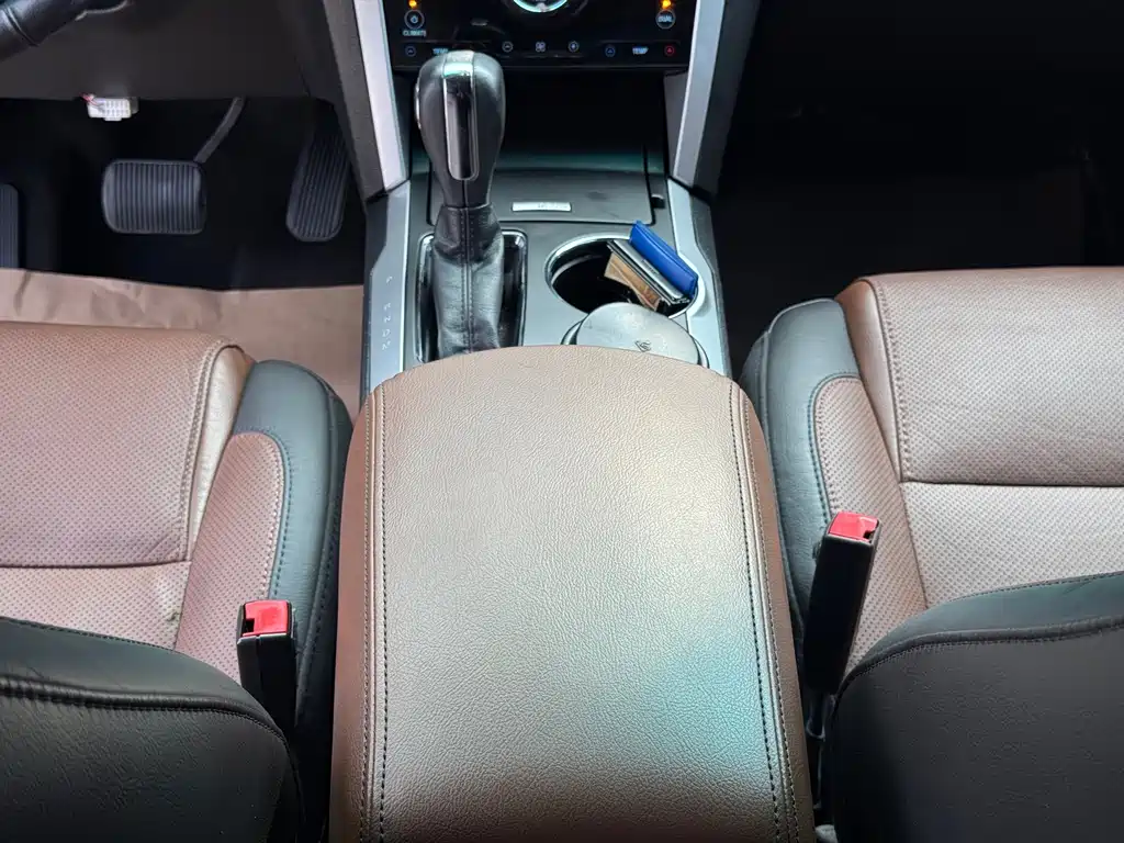 Ford Explorer 2014 — фото 19