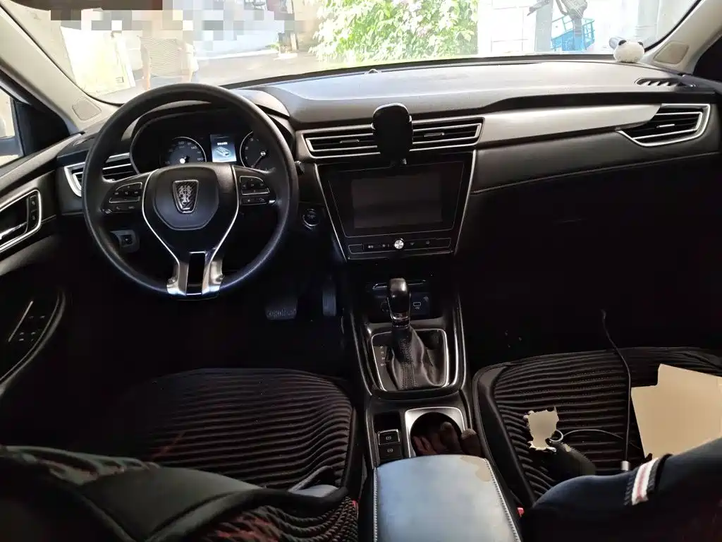 Roewe i5 2019