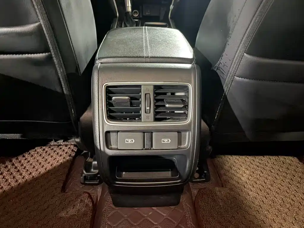 Honda Accord 2022 — фото 18