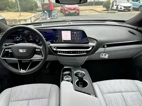Cadillac Lyriq 2024