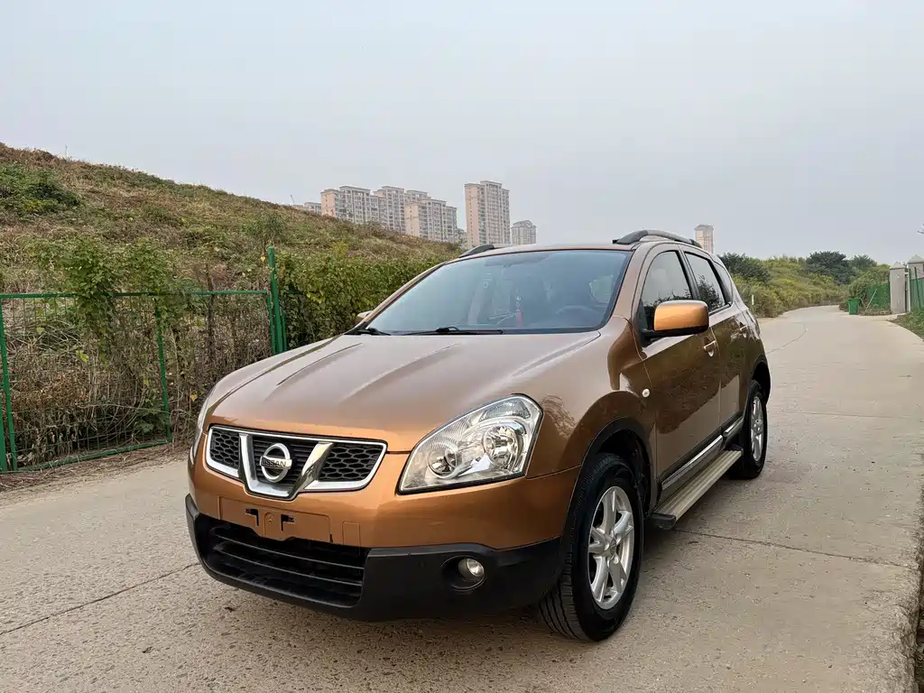Nissan Qashqai 2013 — фото 1