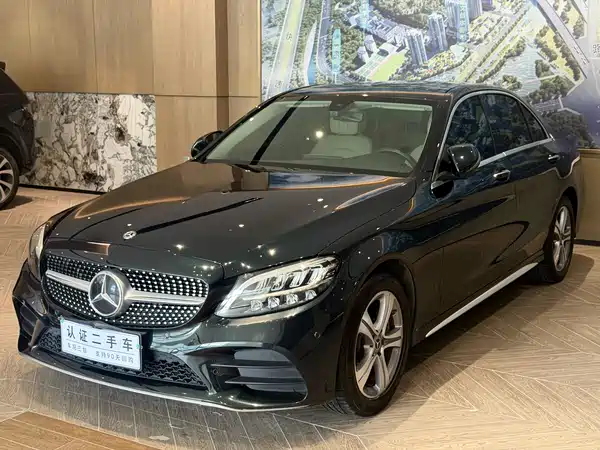 Mercedes-Benz C-Class 2021