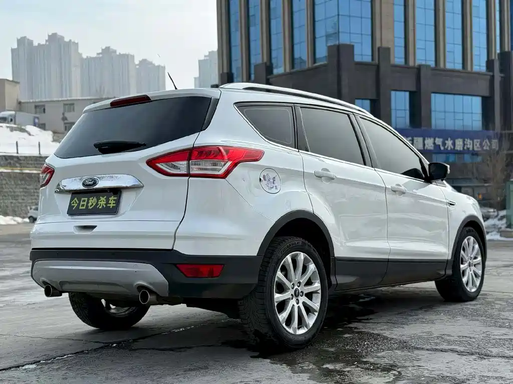 Ford Kuga 2015 — фото 6