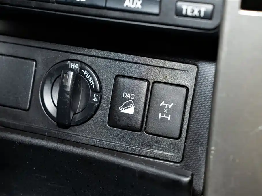 Toyota Prado 2013 — фото 16
