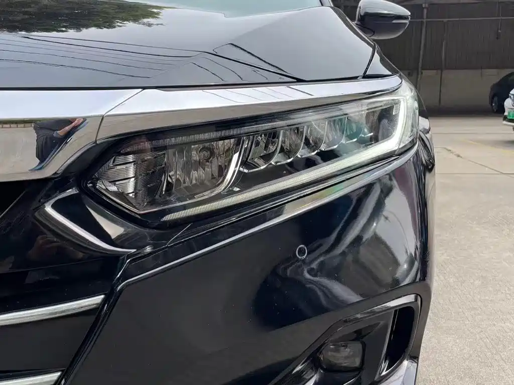 Honda Accord 2022 — фото 15