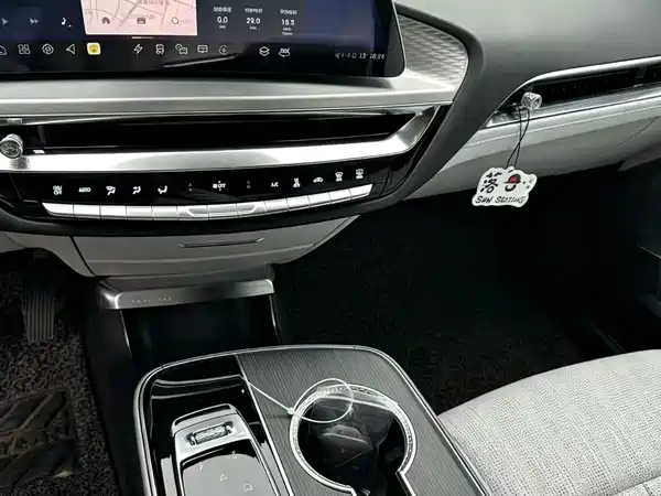 Cadillac Lyriq 2024