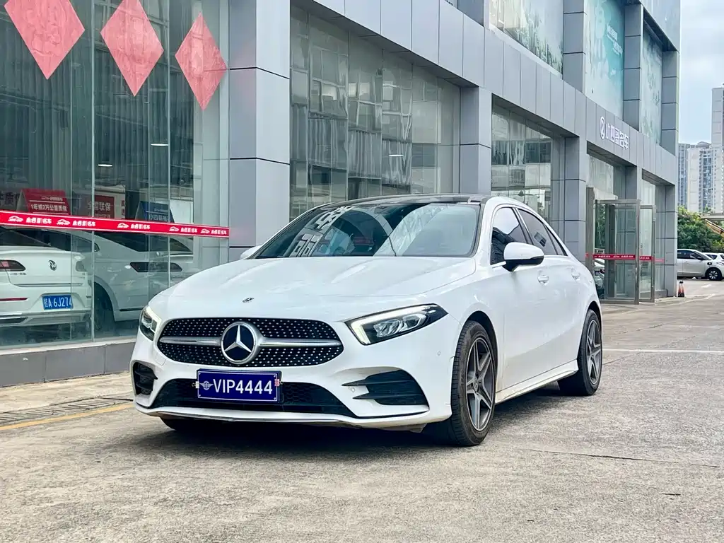 Mercedes-Benz A-Class 2022 — фото 1