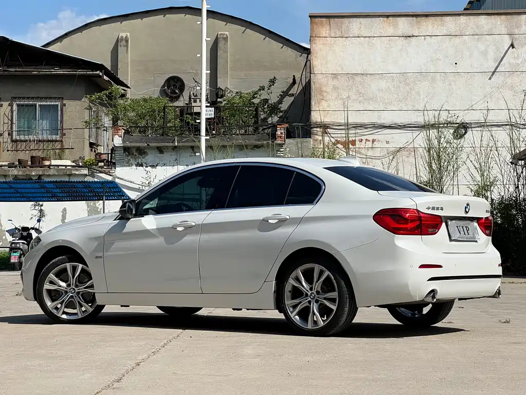 BMW 1 Series 2018 — фото 4
