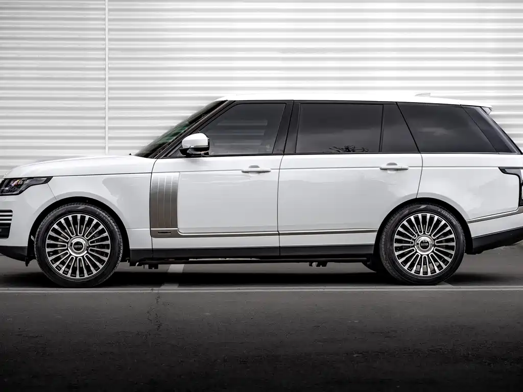 Land Rover Range Rover 2021 — фото 2