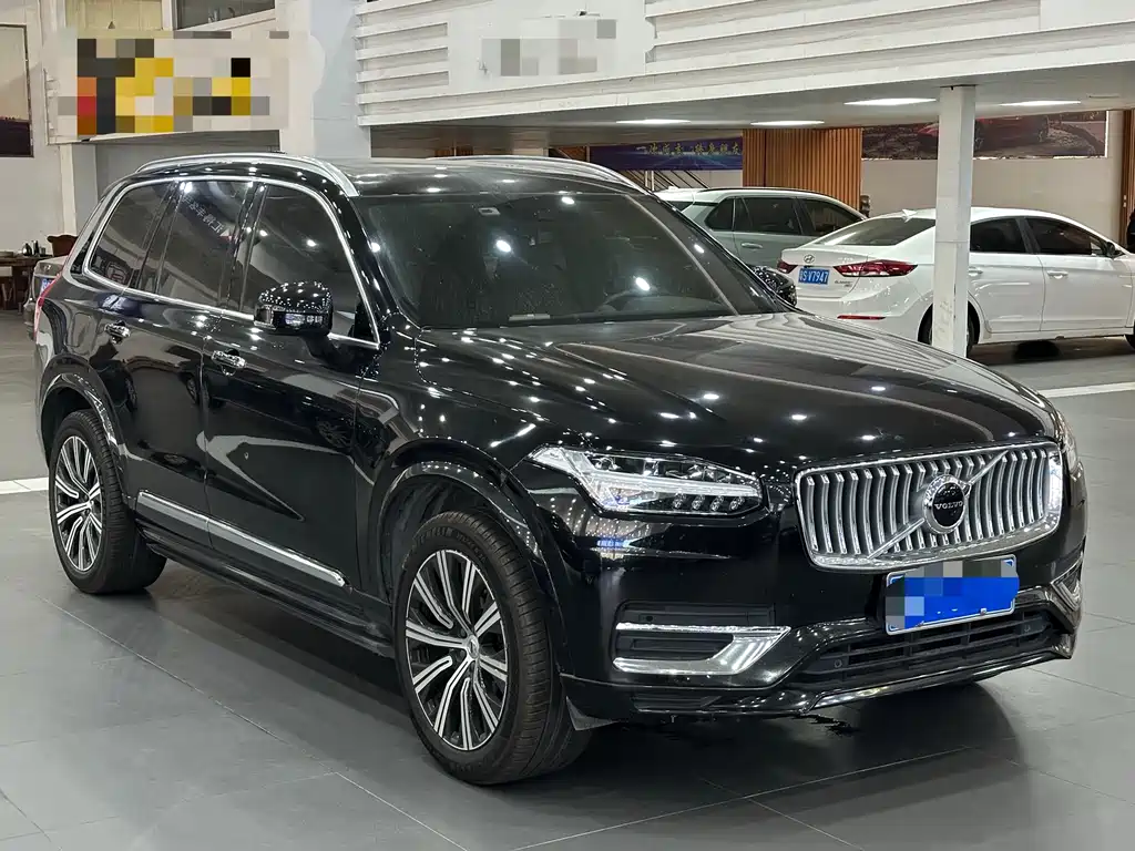 Volvo XC90 2022 — фото 3