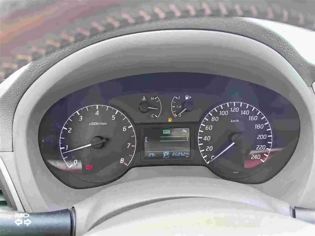 Nissan Sylphy 2013 — фото 17