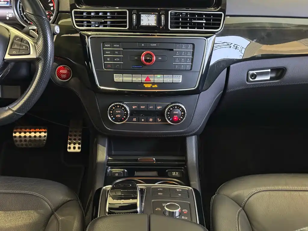 Mercedes-Benz GLE Coupe AMG 2017 — фото 15