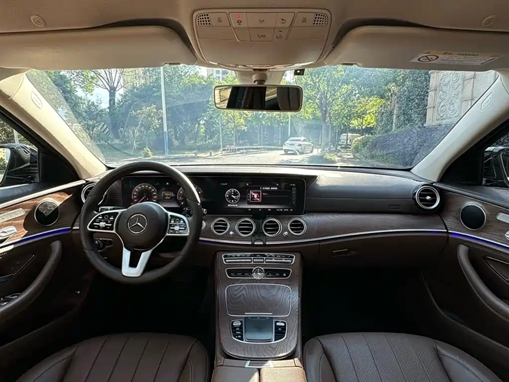 Mercedes-Benz E-Class 2020 — фото 14