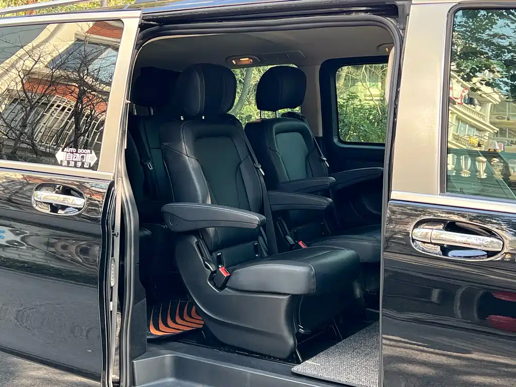Mercedes-Benz Vito 2022 — фото 38