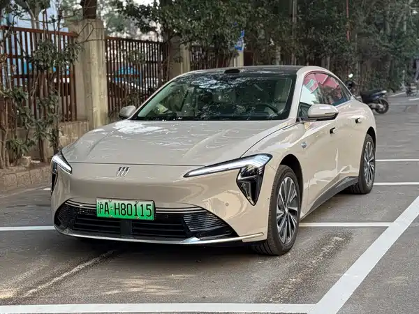 Buick Zhijing L7 2025