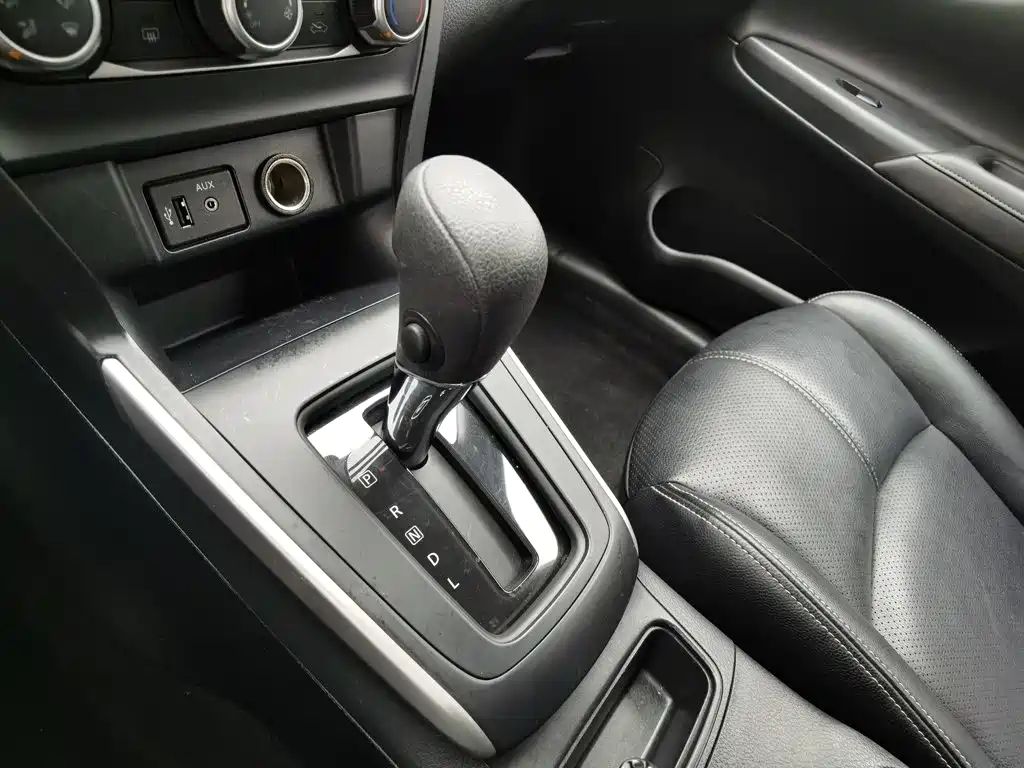 Nissan Sylphy 2023 — фото 13