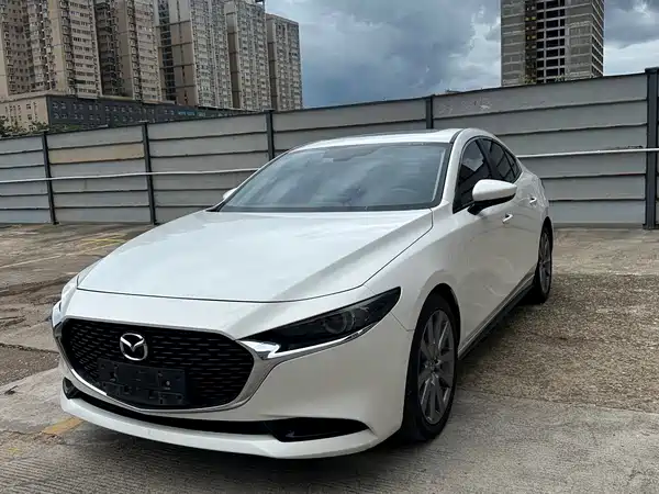 Mazda 3 Axela 2021