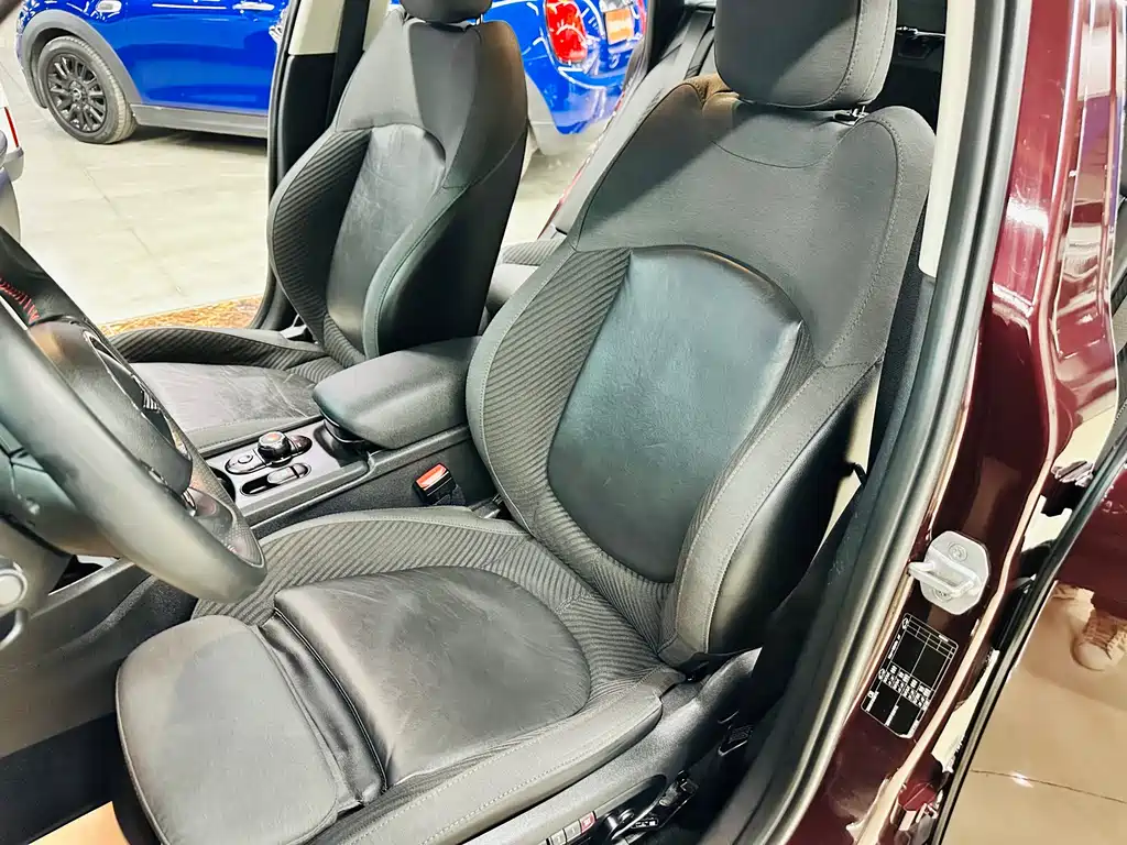 MINI Clubman 2017 — фото 29
