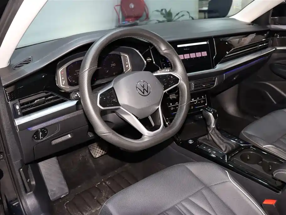 Volkswagen Passat 2023 — фото 10