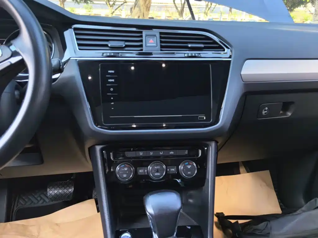 Volkswagen Tiguan L 2021 — фото 13