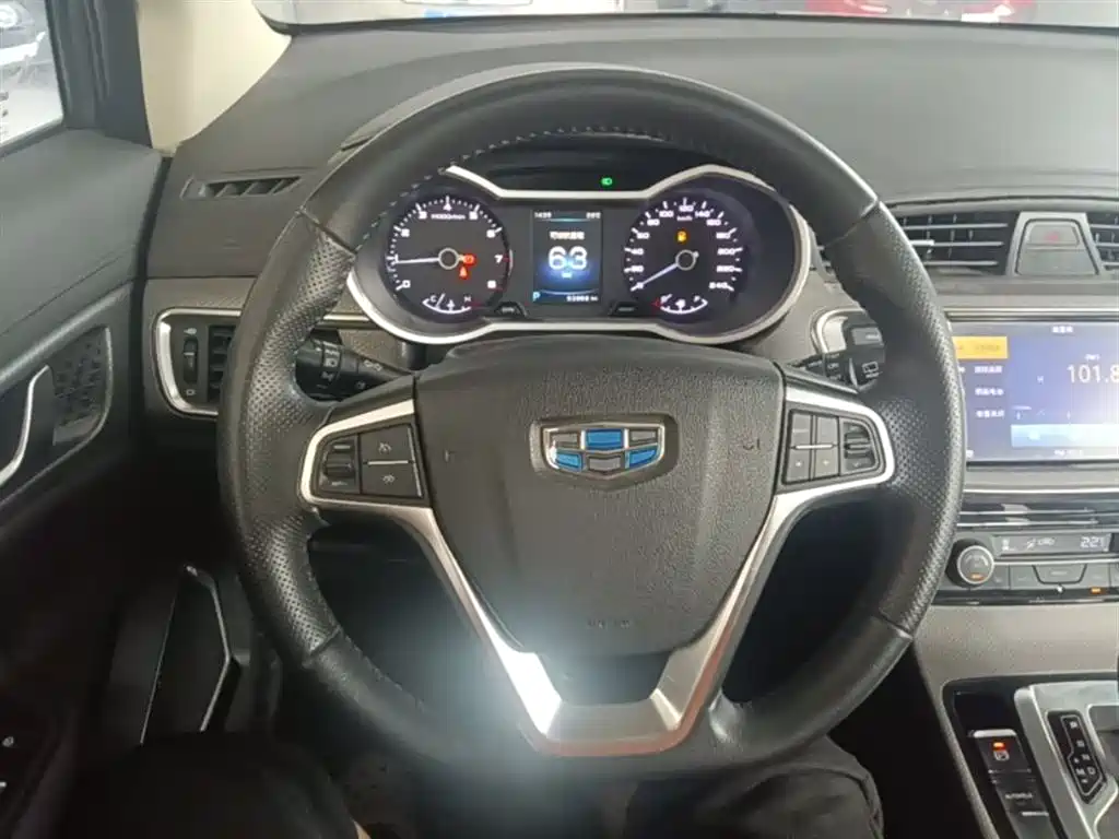 Geely Emgrand GS 2017 — фото 11