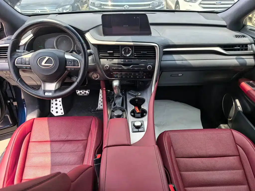 Lexus RX 2018 — фото 11